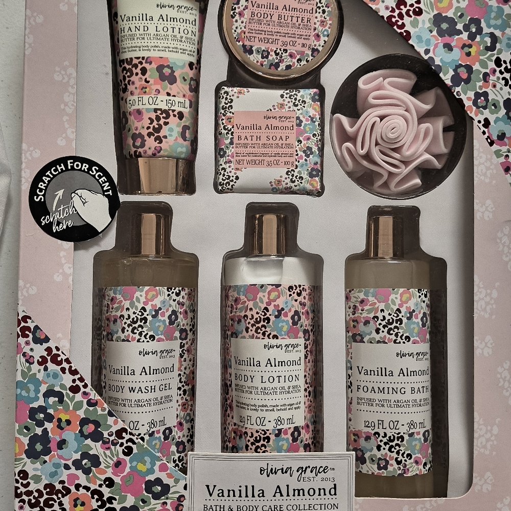 Vanilla Almond Bath & Body Set - Pink Floral